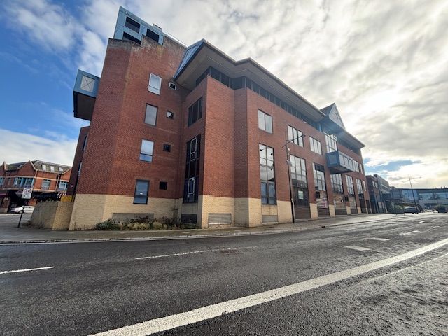 Property photo 1 of 11 Cover