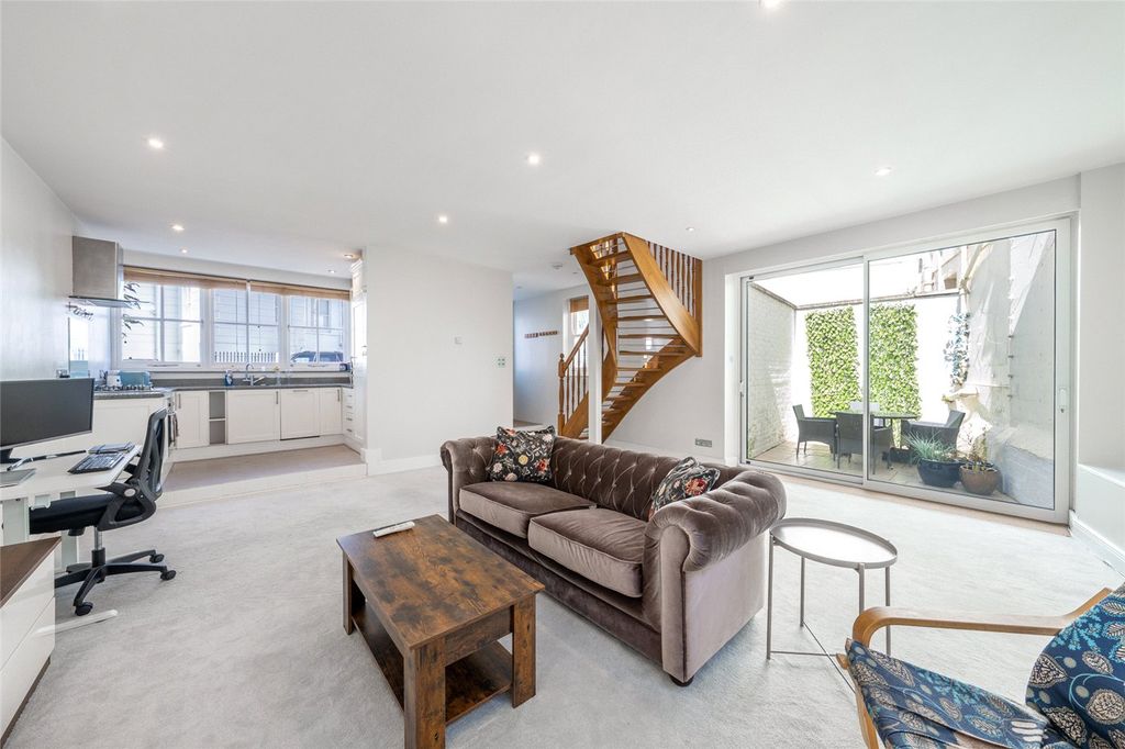 Property photo 1 of 9 Picture No. 06