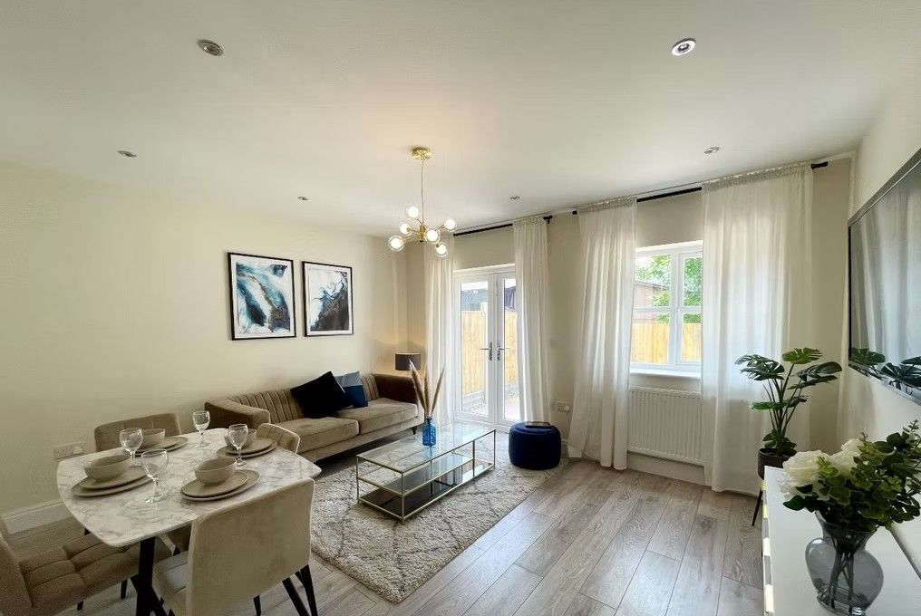 Property photo 1 of 4