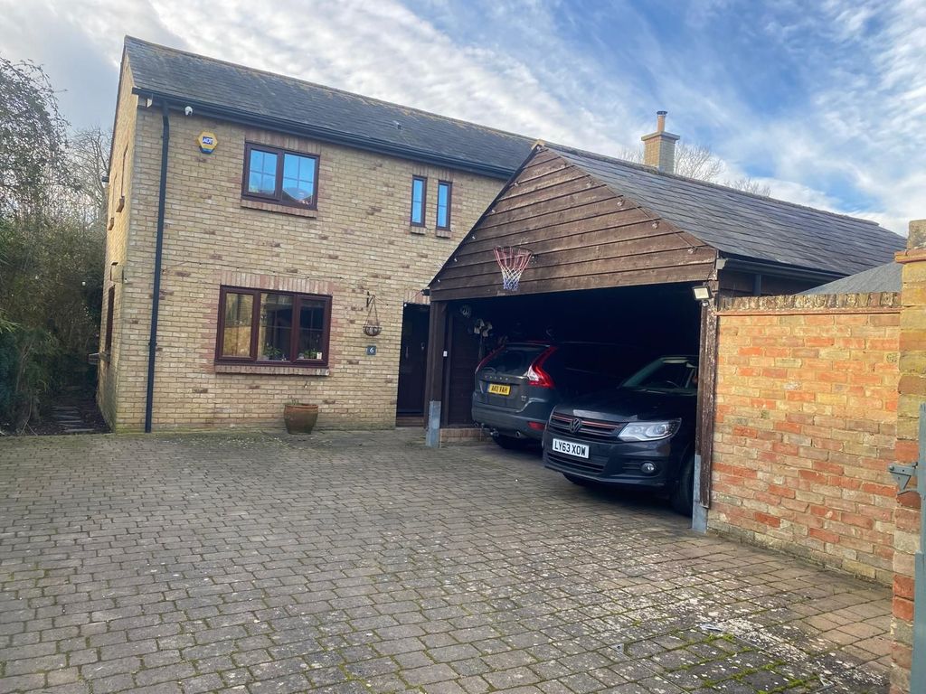 Property photo 3 of 29