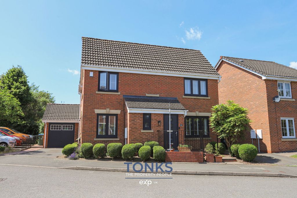 Property photo 1 of 18