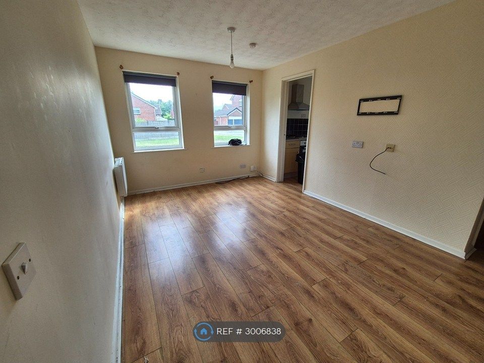 Property photo 3 of 5