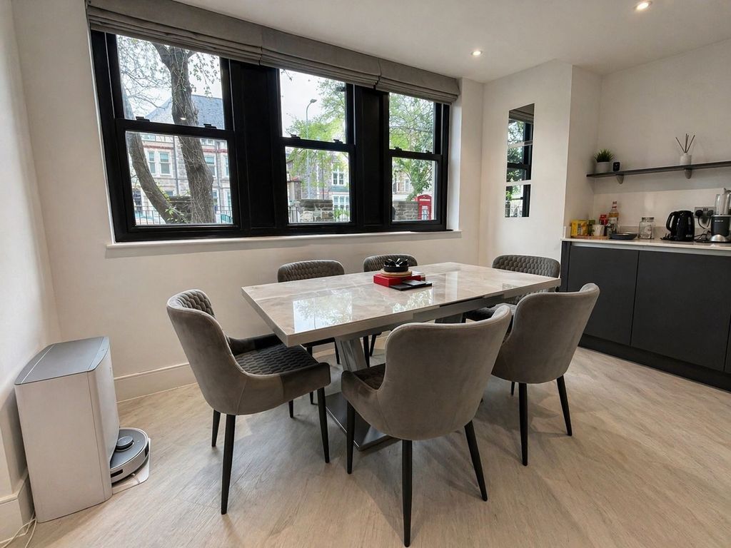 Property photo 2 of 11 View