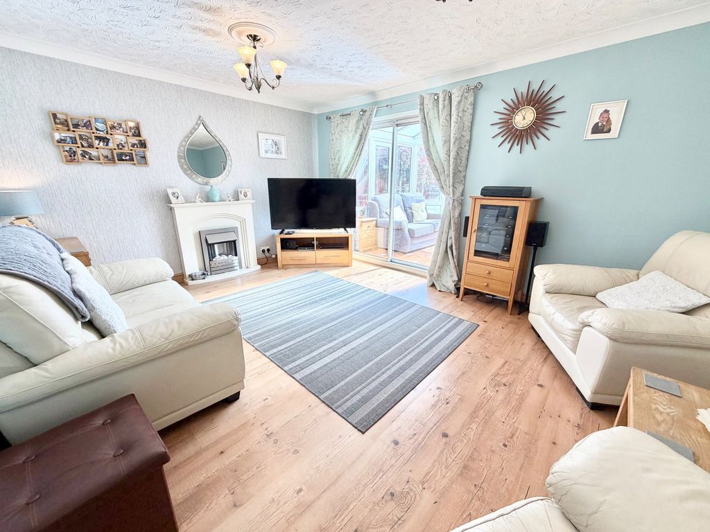 Property photo 2 of 29