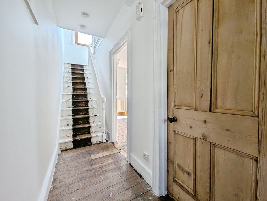 Property photo 2 of 13 Photo 6