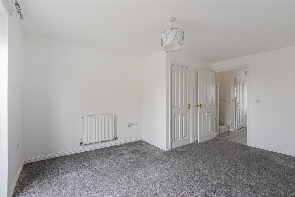 Property photo 3 of 14 Brynheulog 184-10.Jpg