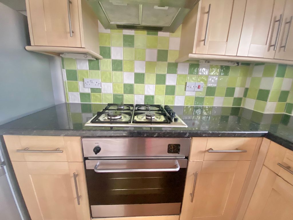 Property photo 3 of 13