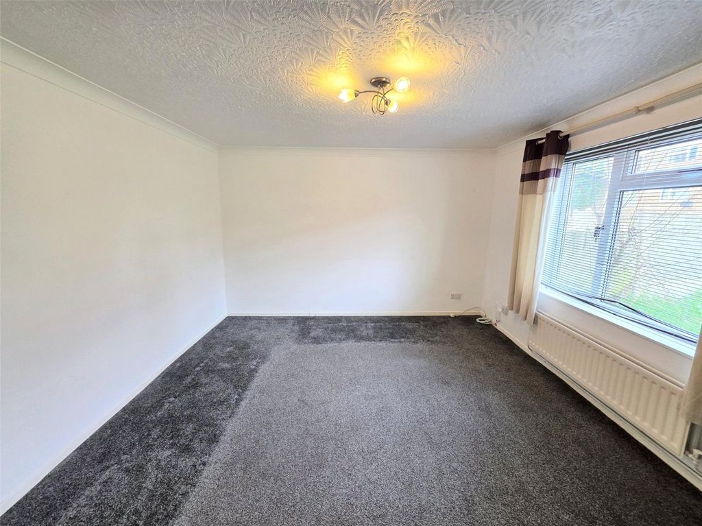 Property photo 2 of 11 Picture No. 04