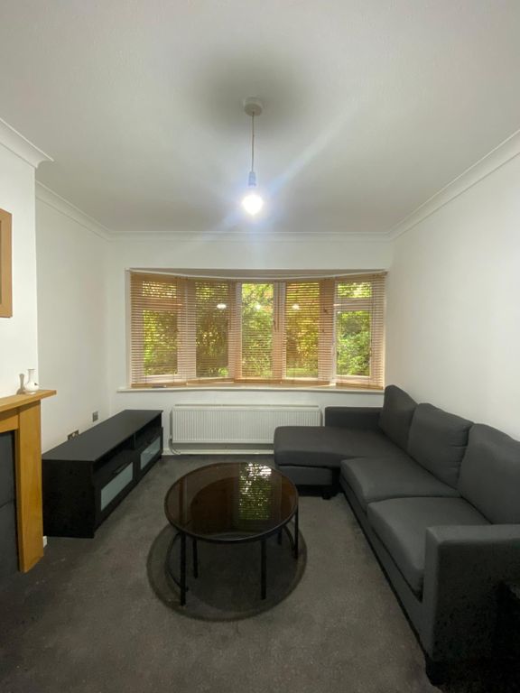 Property photo 3 of 7 Living Room - 