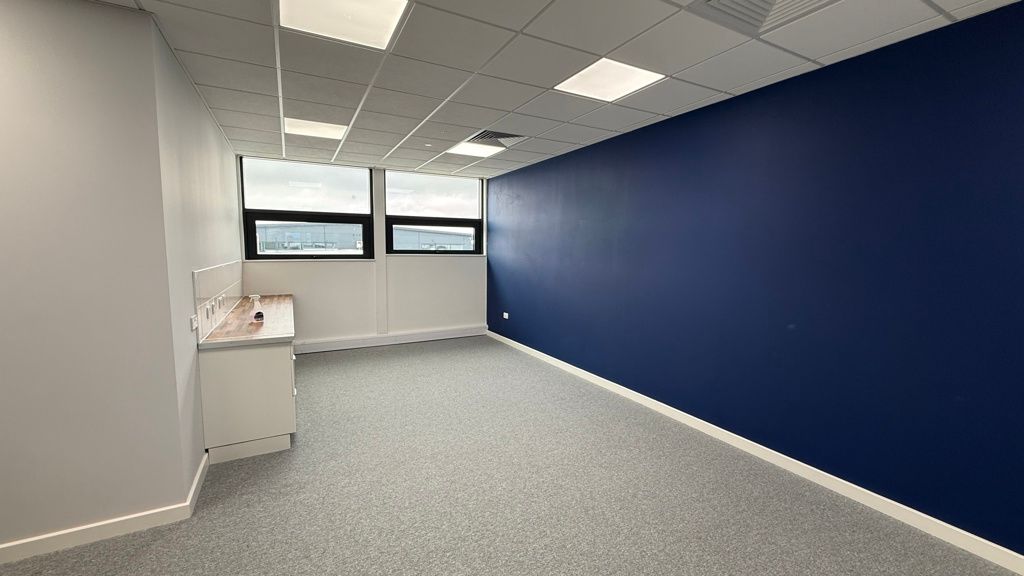 Property photo 3 of 5 Photo 4