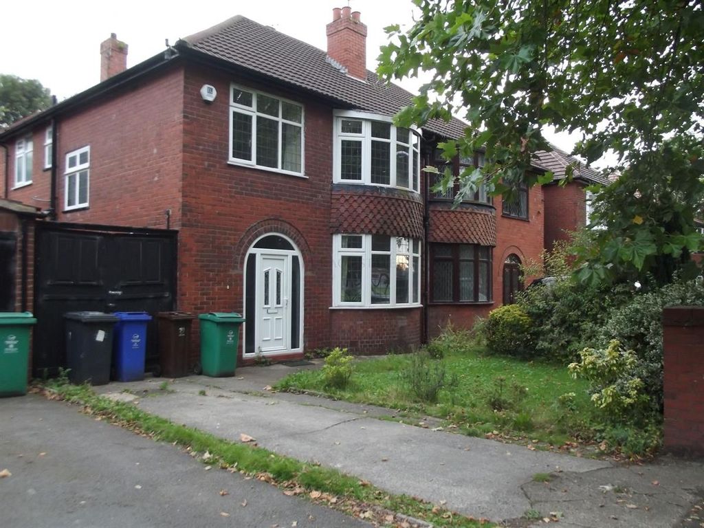 Property photo 1 of 13 Red-Brick Semi-Detached House With Bay Windows, A ...