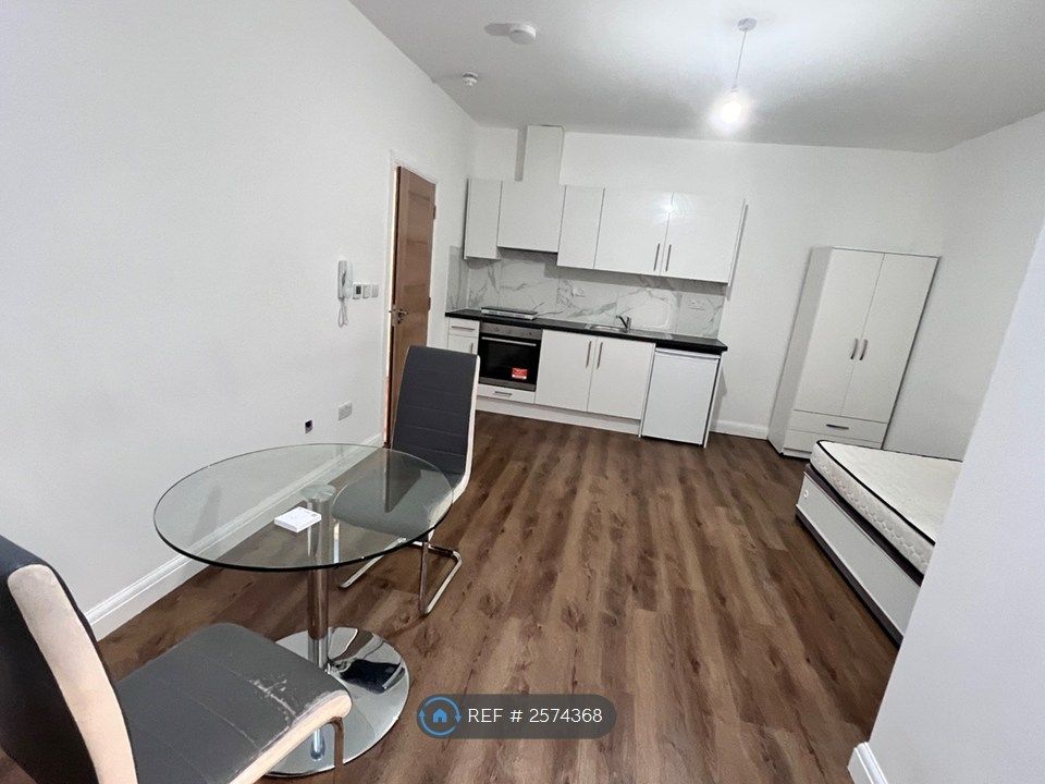 Property photo 1 of 3