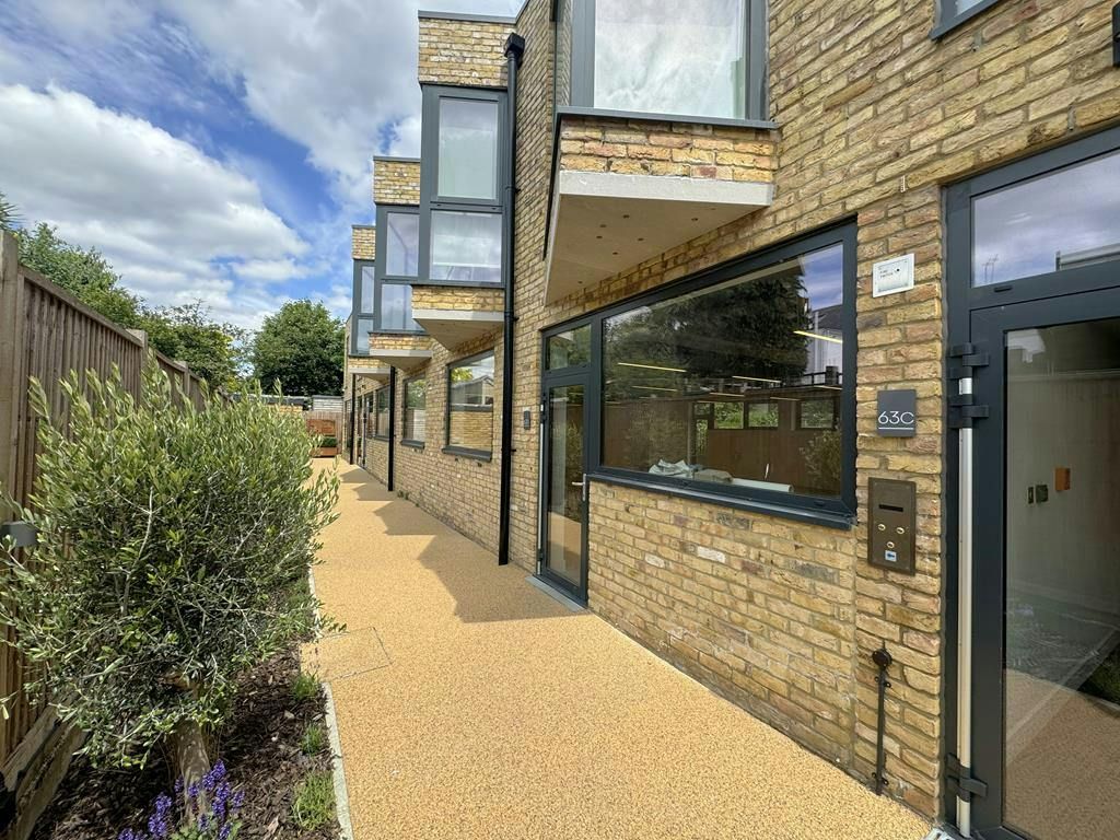 Property photo 1 of 10 63D Sandycombe Rd 1.Jpg