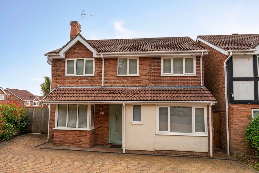 Property photo 1 of 50
