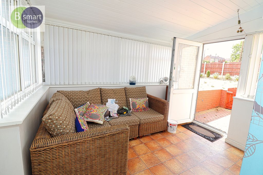 Property photo 3 of 14 Img_4218