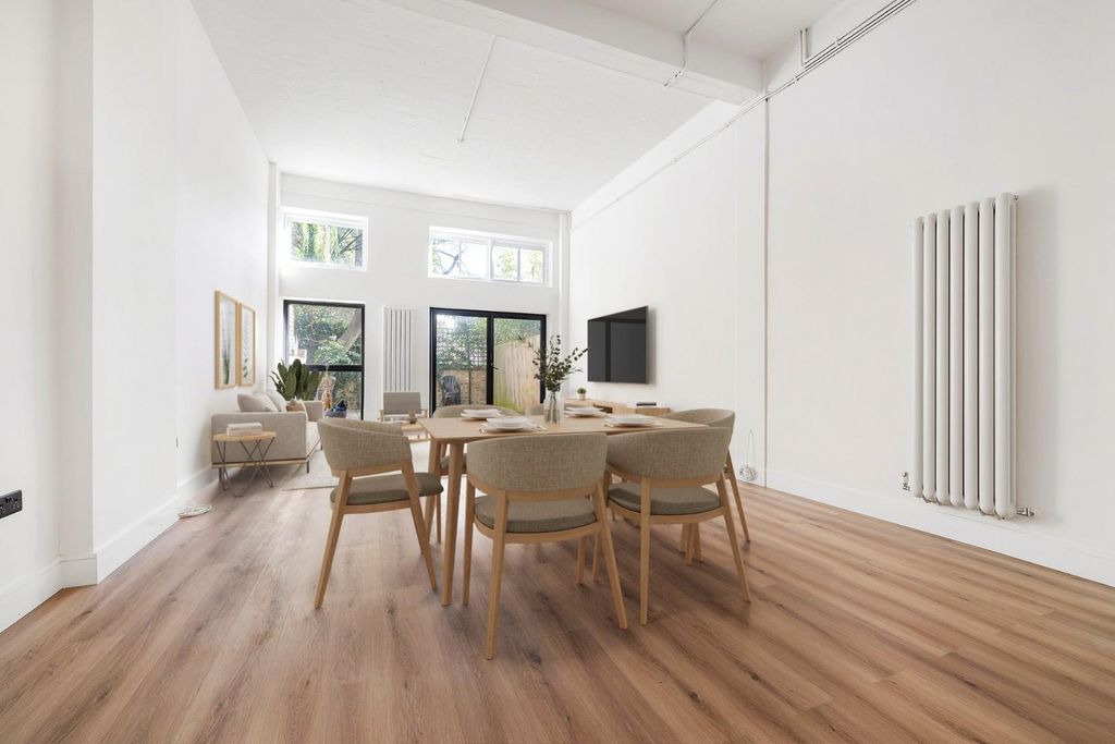 Property photo 2 of 20 Reception.Jpg