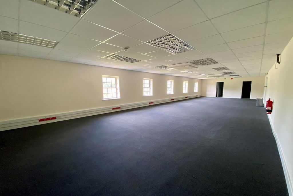 Property photo 2 of 4