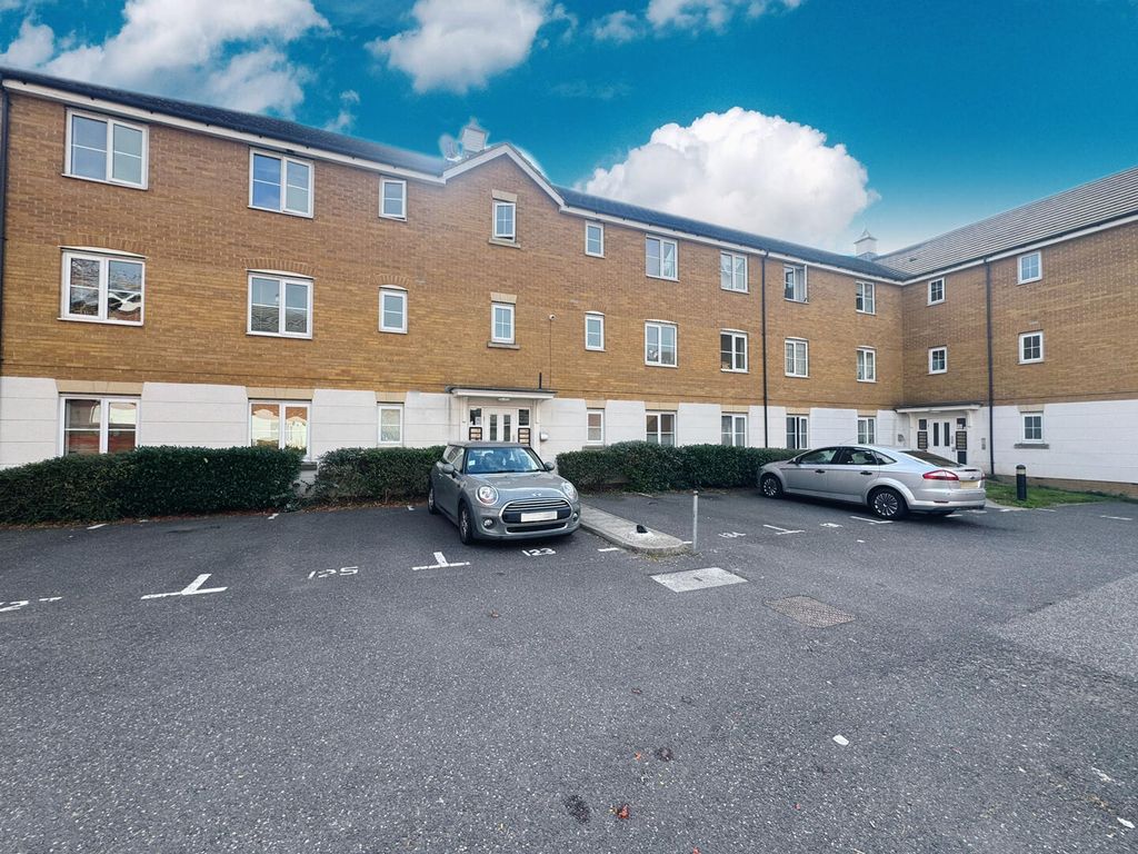 Property photo 1 of 27