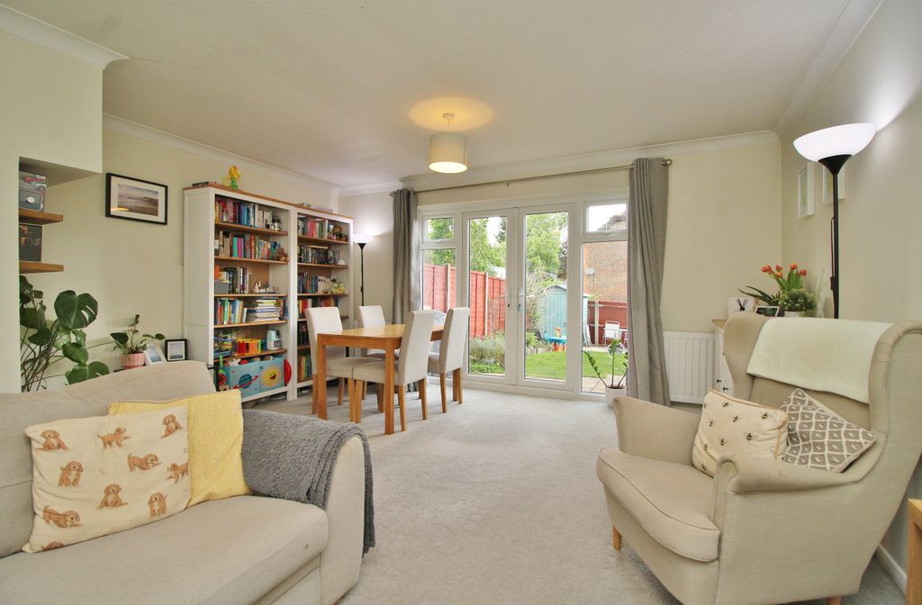 Property photo 2 of 17