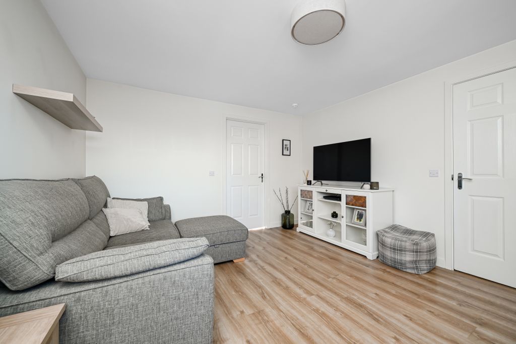 Property photo 2 of 25 Property Image 2