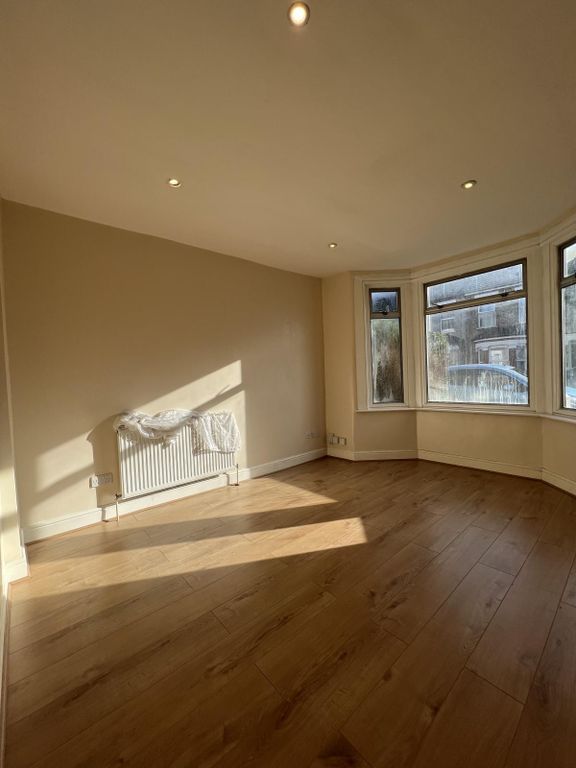 Property photo 2 of 16 Gallery