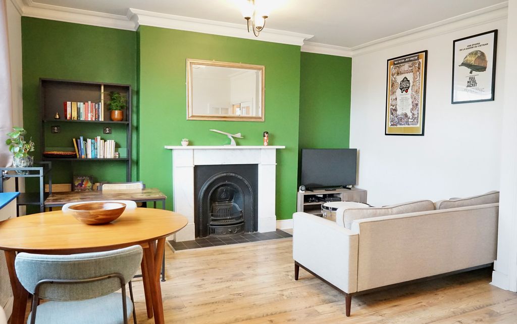 Property photo 2 of 11