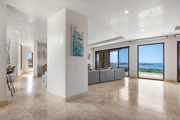 Property photo 3 of 12 <Alttext/>