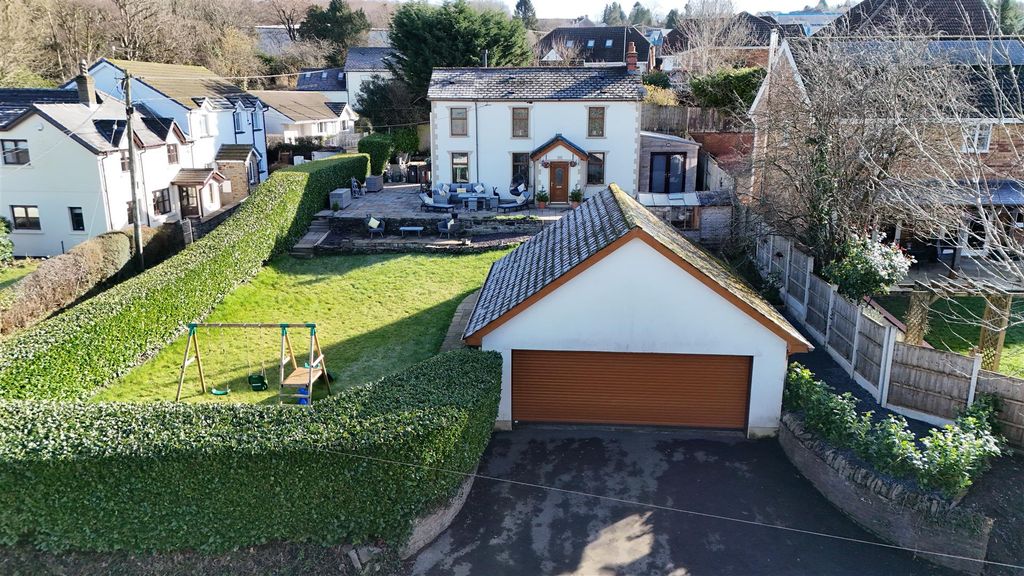 Property photo 2 of 48 Outside