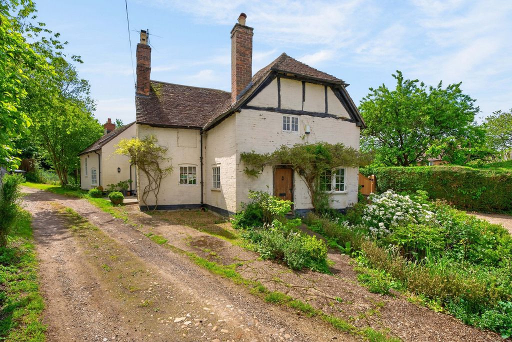 Property photo 1 of 44