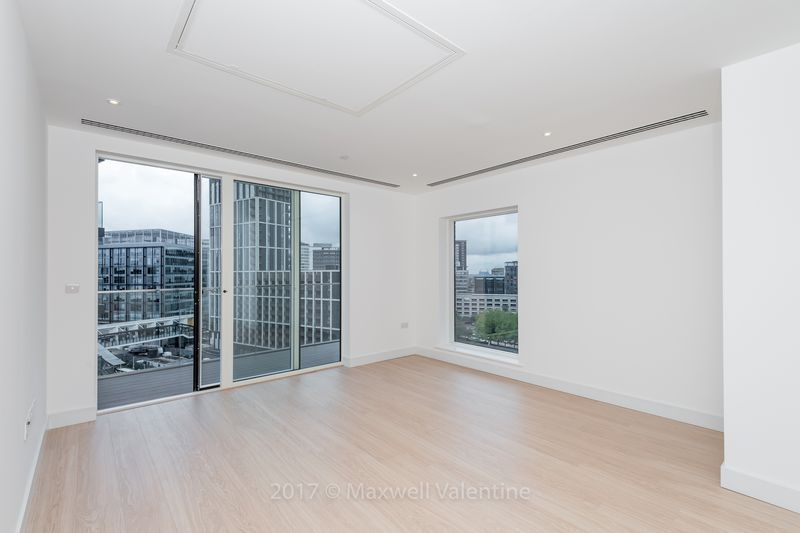 Property photo 3 of 17 Photo 9