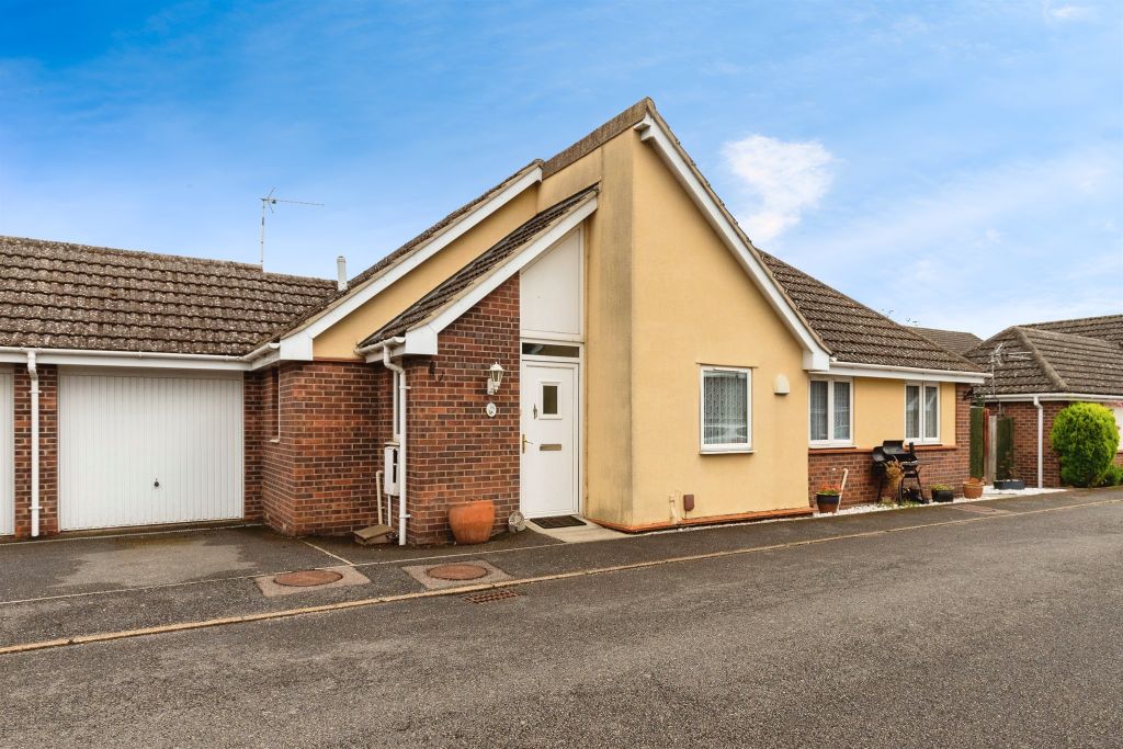 Property photo 1 of 16