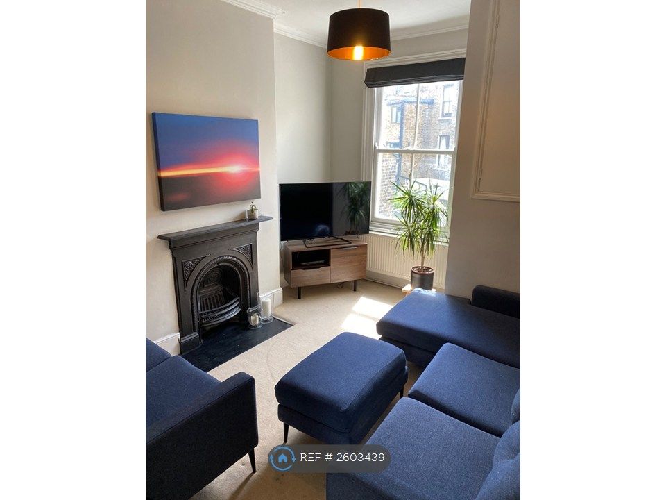 Property photo 1 of 14 Living Room 2