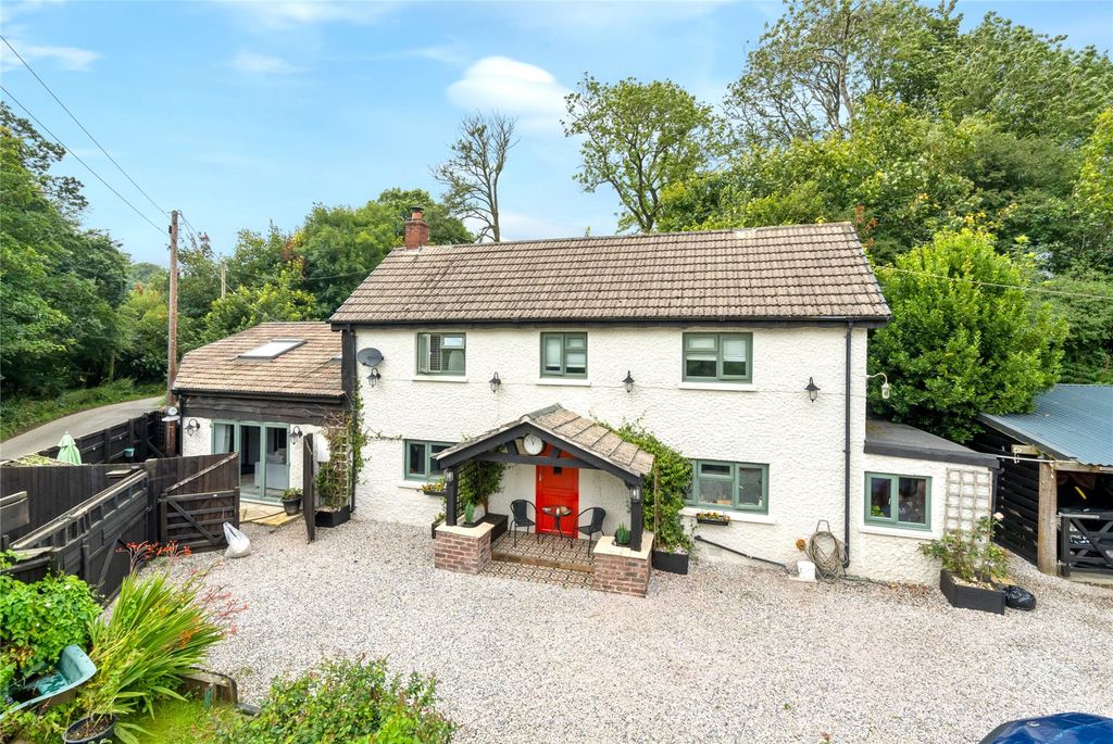 Property photo 1 of 33 Picture No. 28