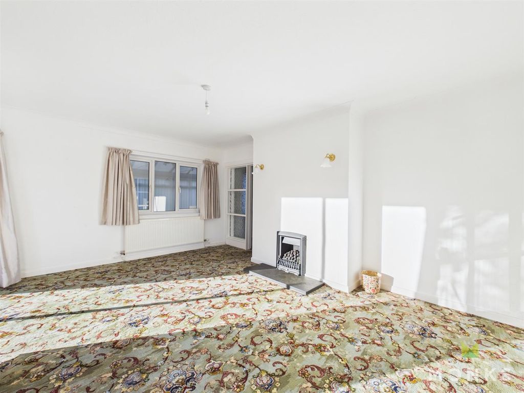 Property photo 3 of 23 Cam01420G0-Pr0804-Still011.Jpg