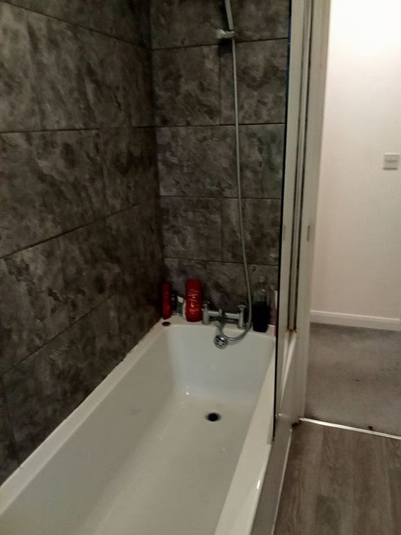 Property photo 2 of 3