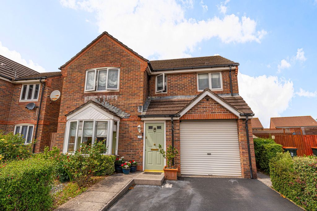 Property photo 1 of 50