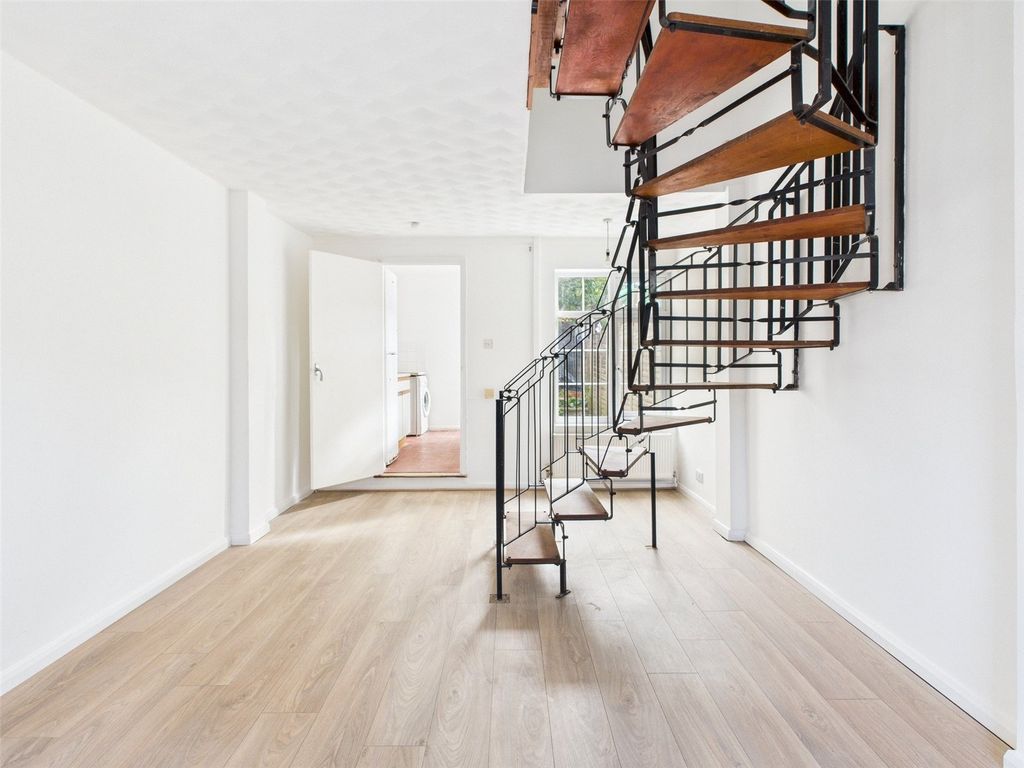 Property photo 2 of 10 Picture No. 08