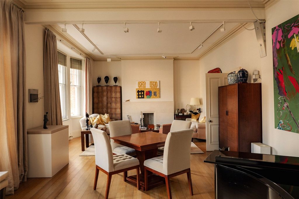 Property photo 1 of 10 Reception Room