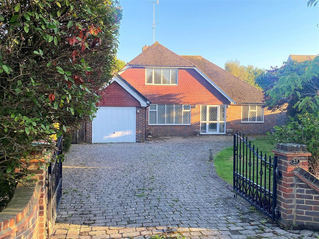 Property photo 1 of 22 23 Clavering Walk -Front1.Jpg