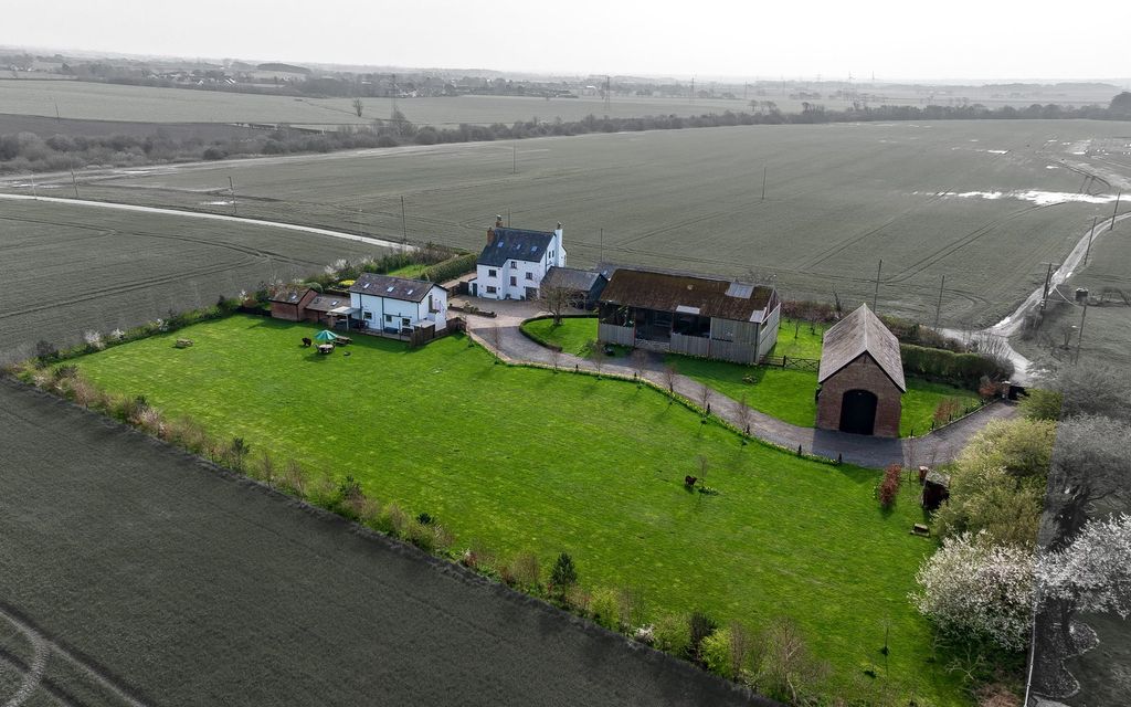 Property photo 1 of 49