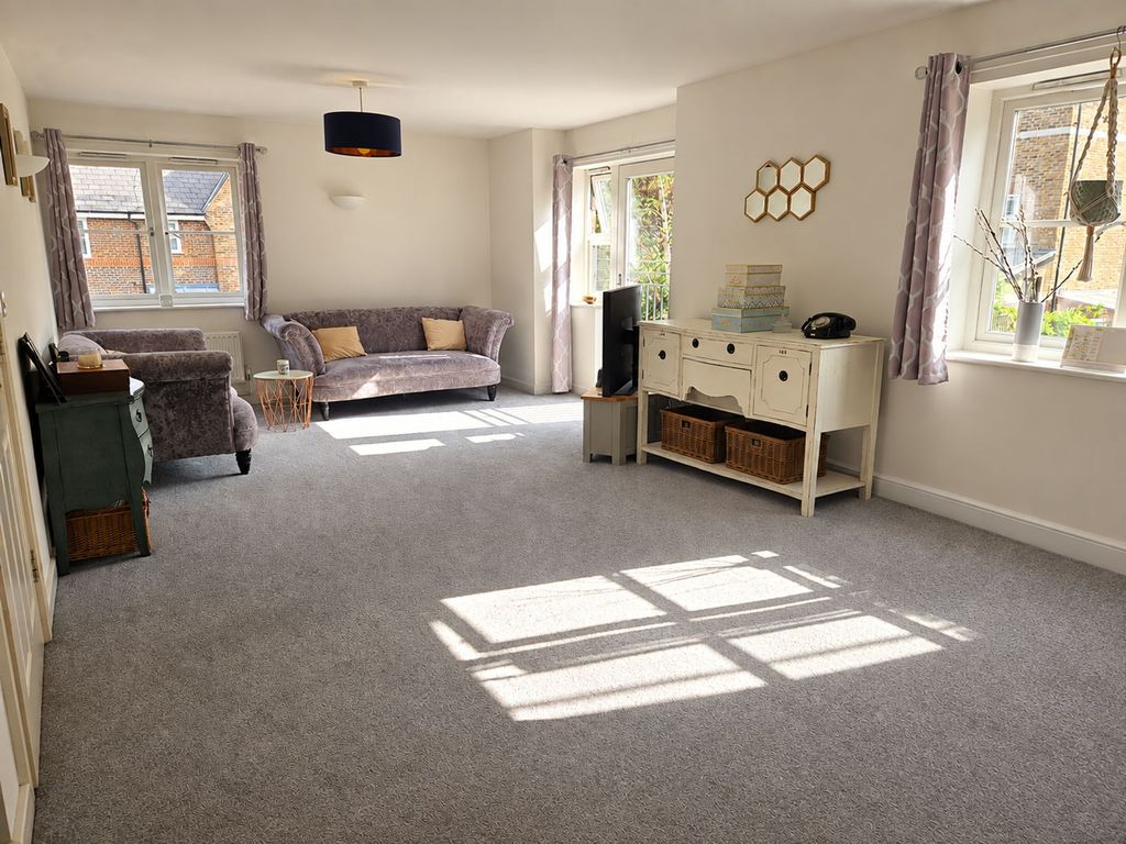 Property photo 2 of 7