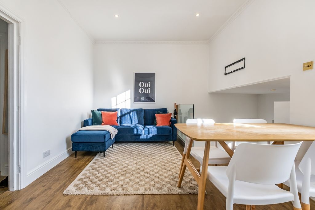 Property photo 1 of 20 Moreton-Street-03