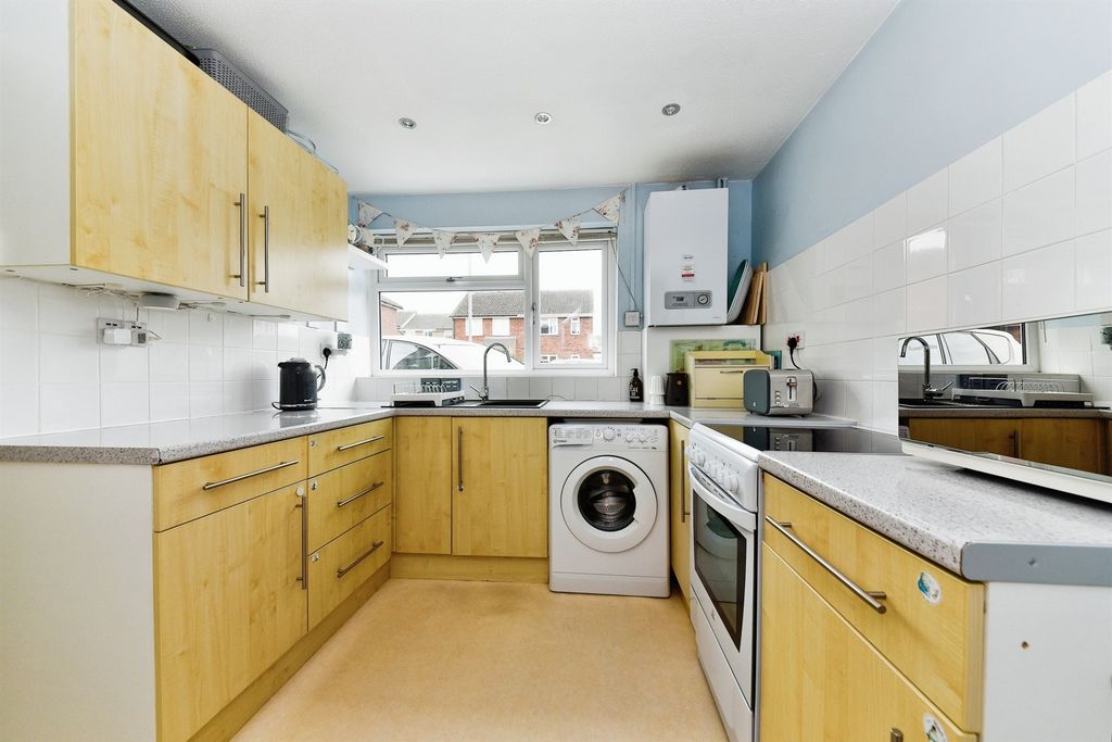 Property photo 3 of 15