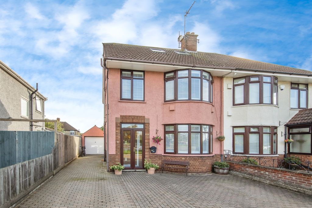Property photo 1 of 17