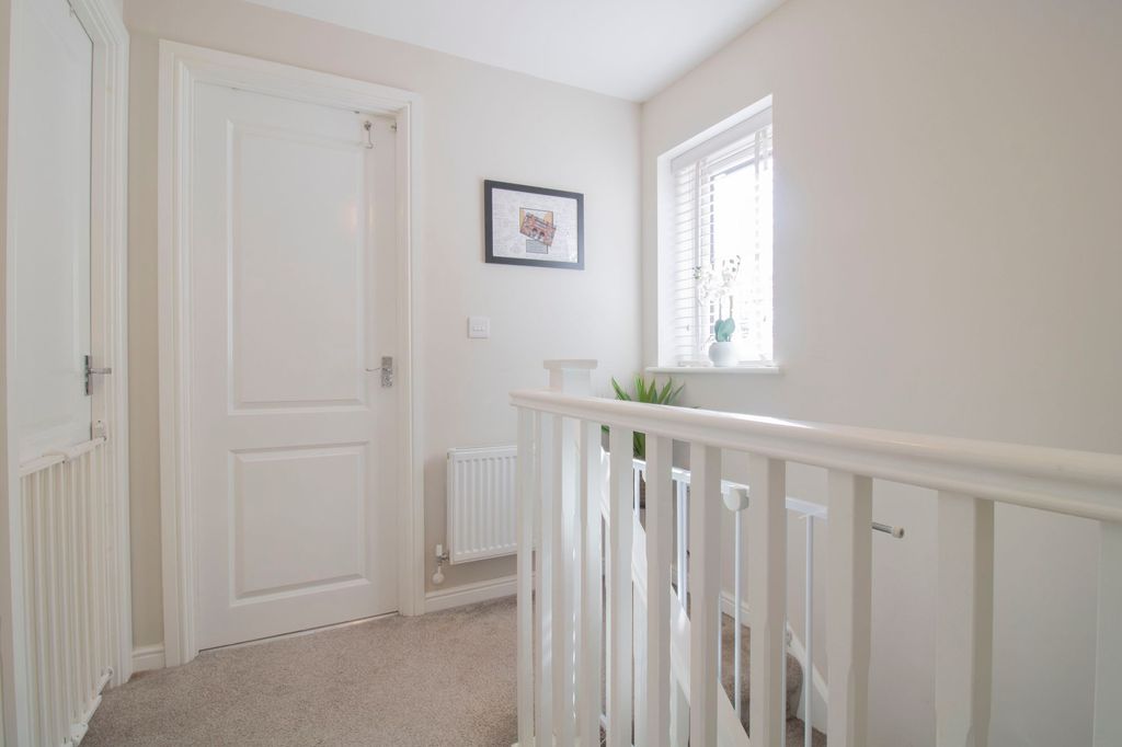 Additional image 12 of 3 bed semi-detached house for saleFfordd Penallta, Gellihaf NP12