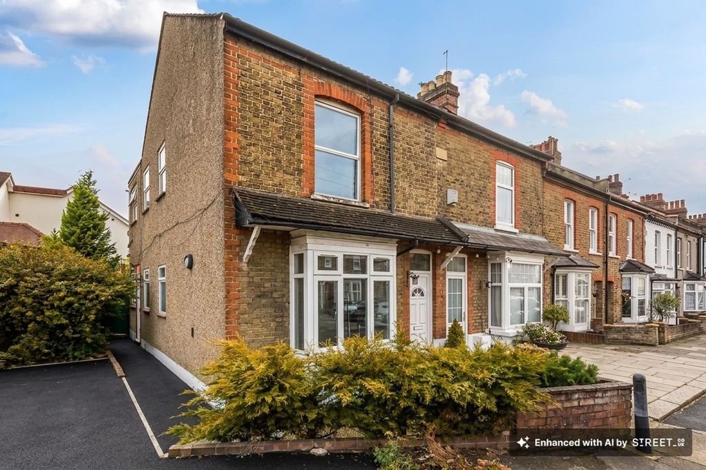 Property photo 1 of 9