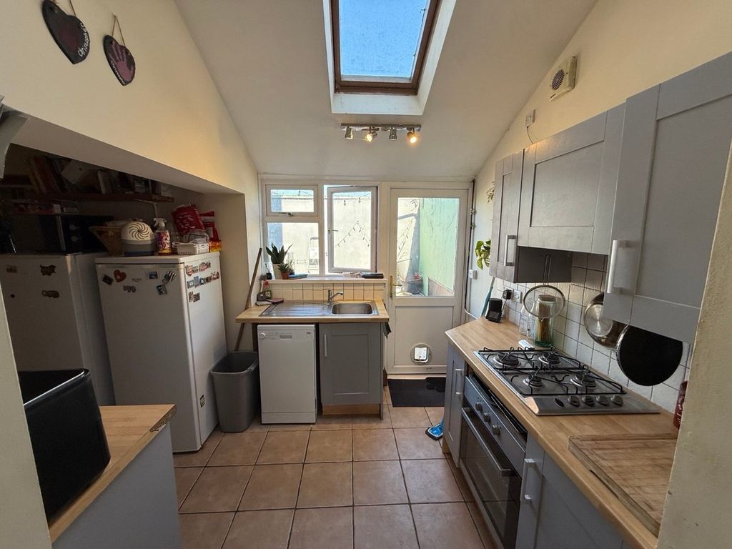Property photo 3 of 22