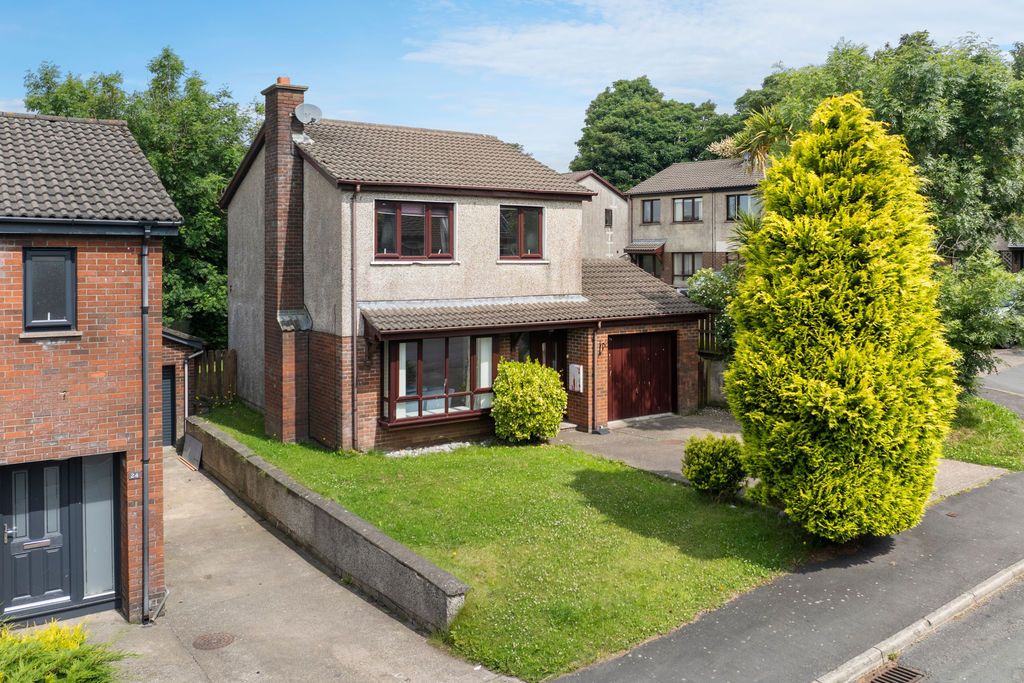 Property photo 1 of 16 25 Ballanawin