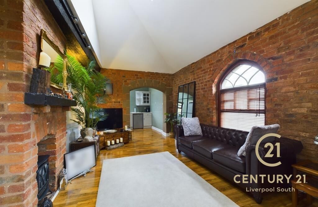 Property photo 2 of 14