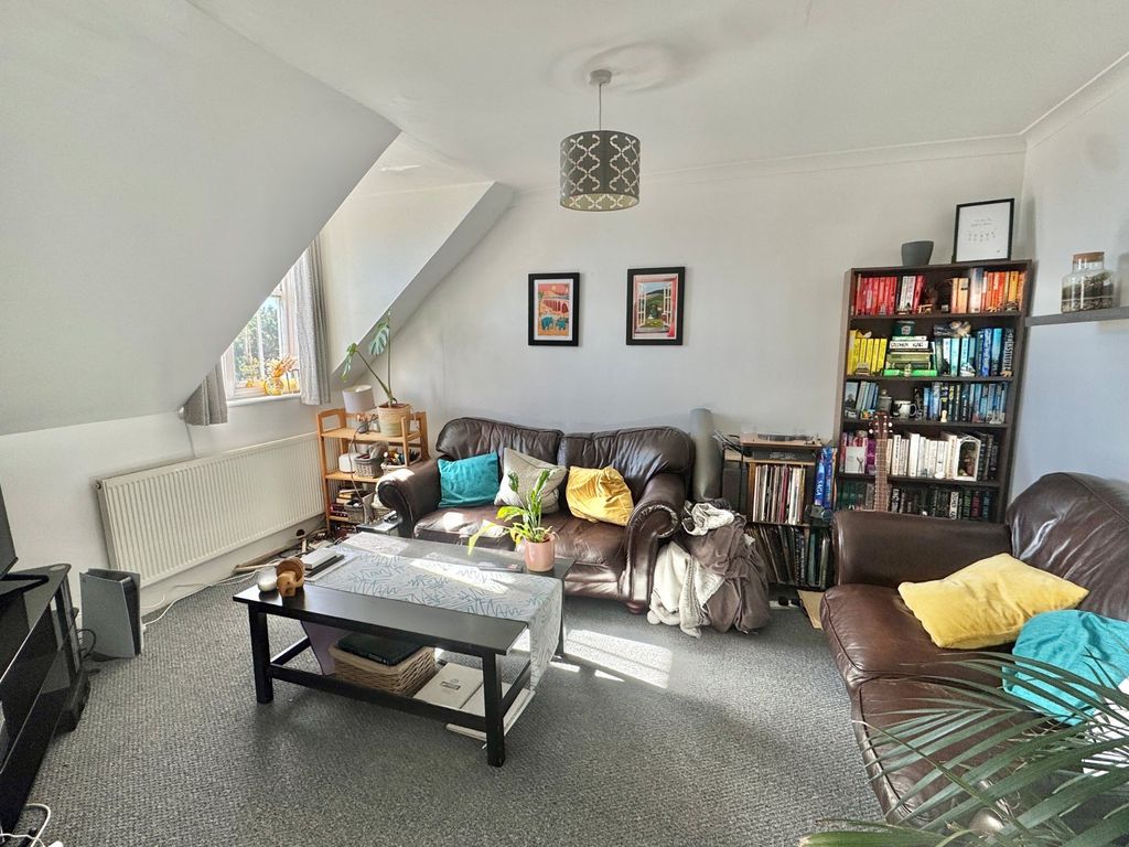 Property photo 2 of 5 Living Room